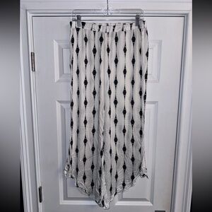 Women’s Eberjey Lounge/Pajama Pants Size M/L White